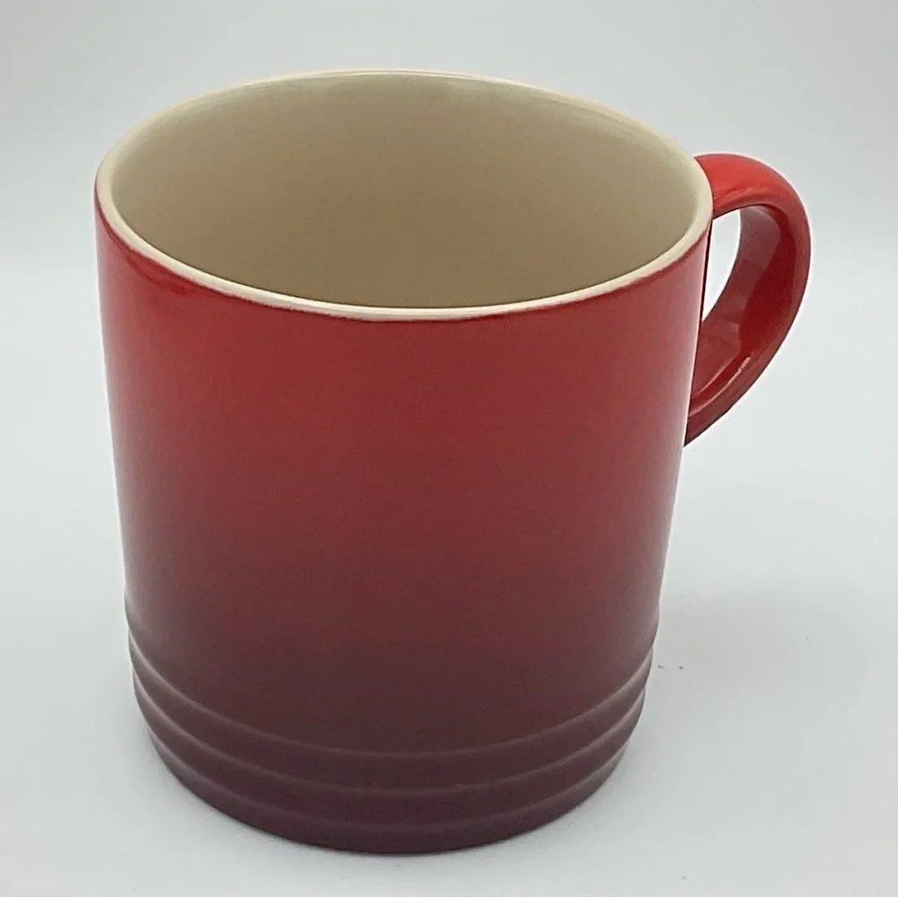Le Creuset 11.8 oz mug, Carise red color. NWT